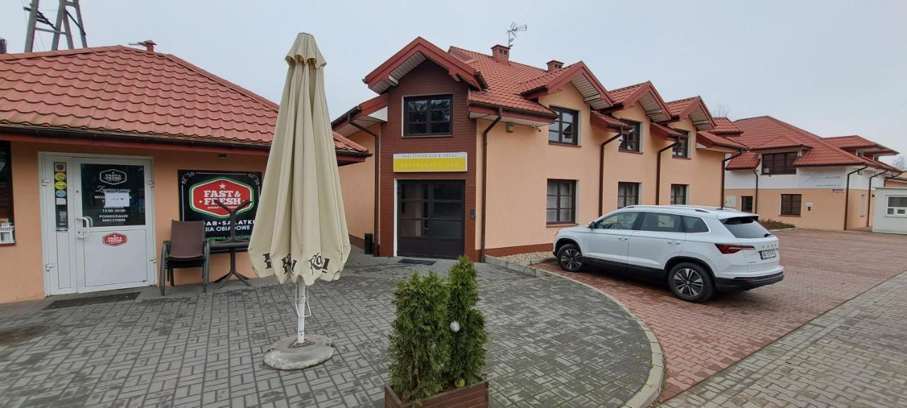 Dom Dworkowa Kobylka Exterior foto
